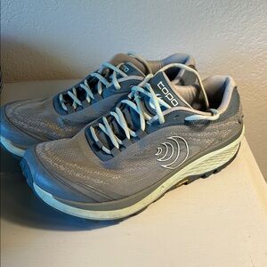 Topo Athletic Gray Pursuit 2 Running Shoes